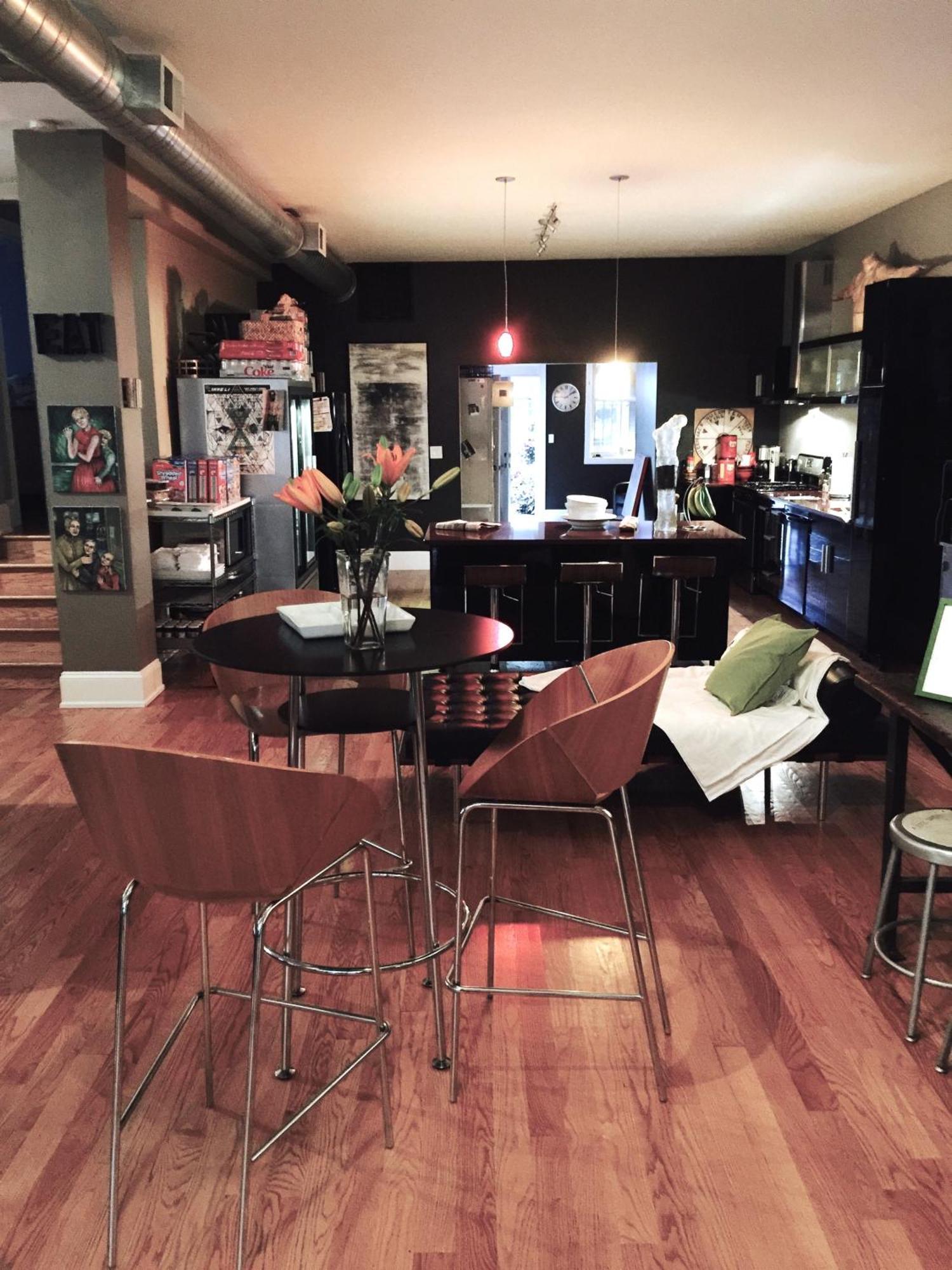 Bed and breakfast House 5863- Chicago's Premier Chicago