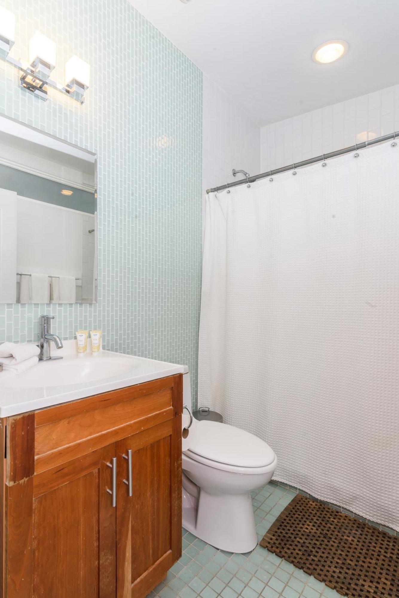 Bed and breakfast House 5863- Chicago's Premier Chicago