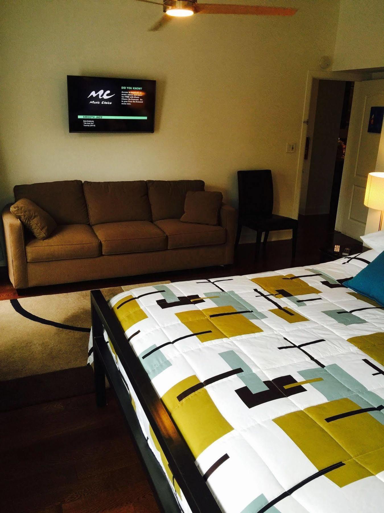 Bed and breakfast House 5863- Chicago's Premier 4*